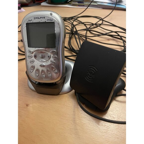 Sirius XM Mobile Handheld Home and Vehicle with Docking Station - Picture 1 of 9